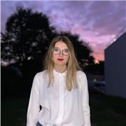 Je possède un bac ES donc je peux accompagner des enfants de tout âges pour les aider aux devoirs ou leur apprendre des cours je sais être à l’écoute